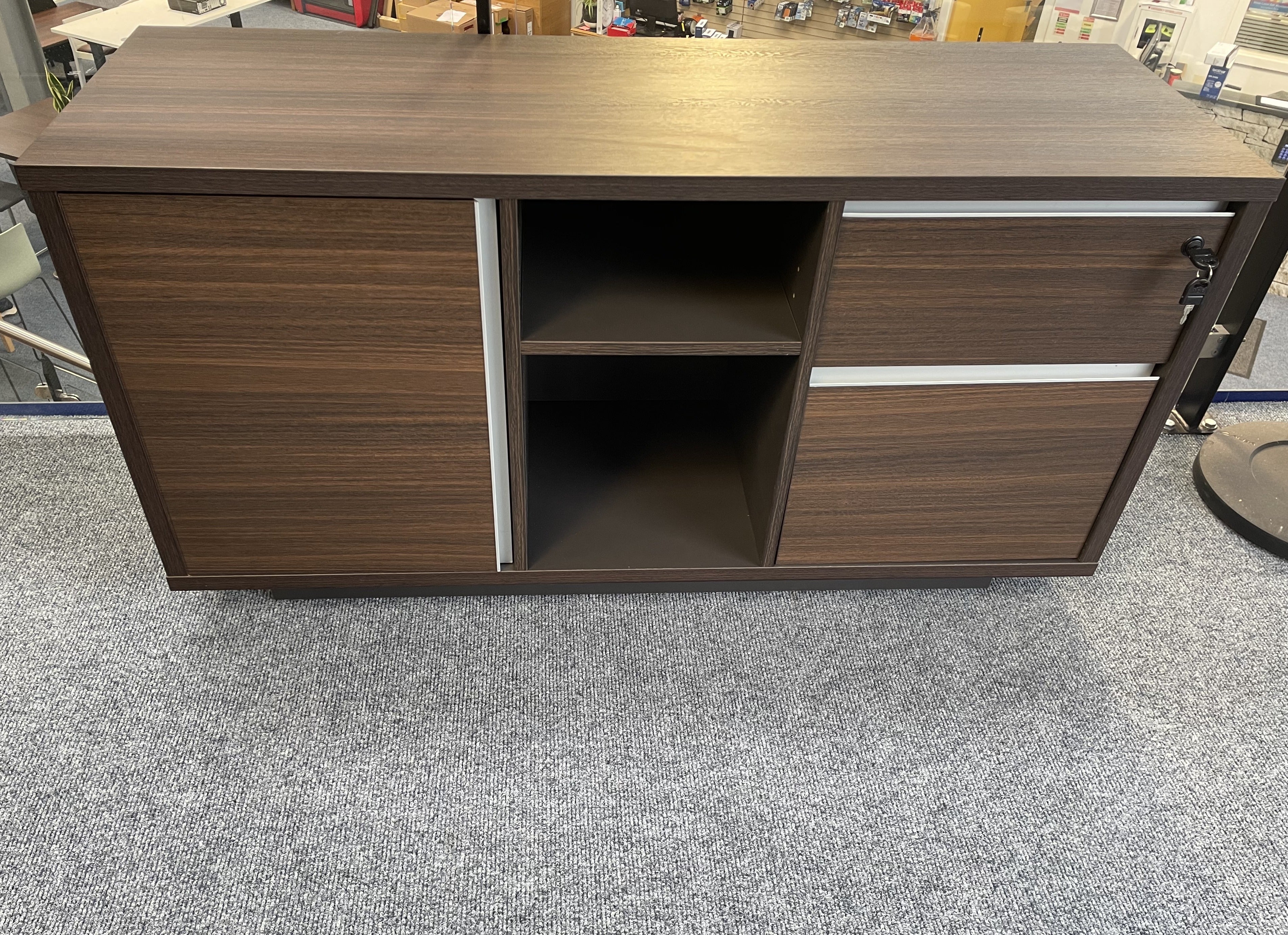 1.8m Executive Parnell Desk With Side Unit