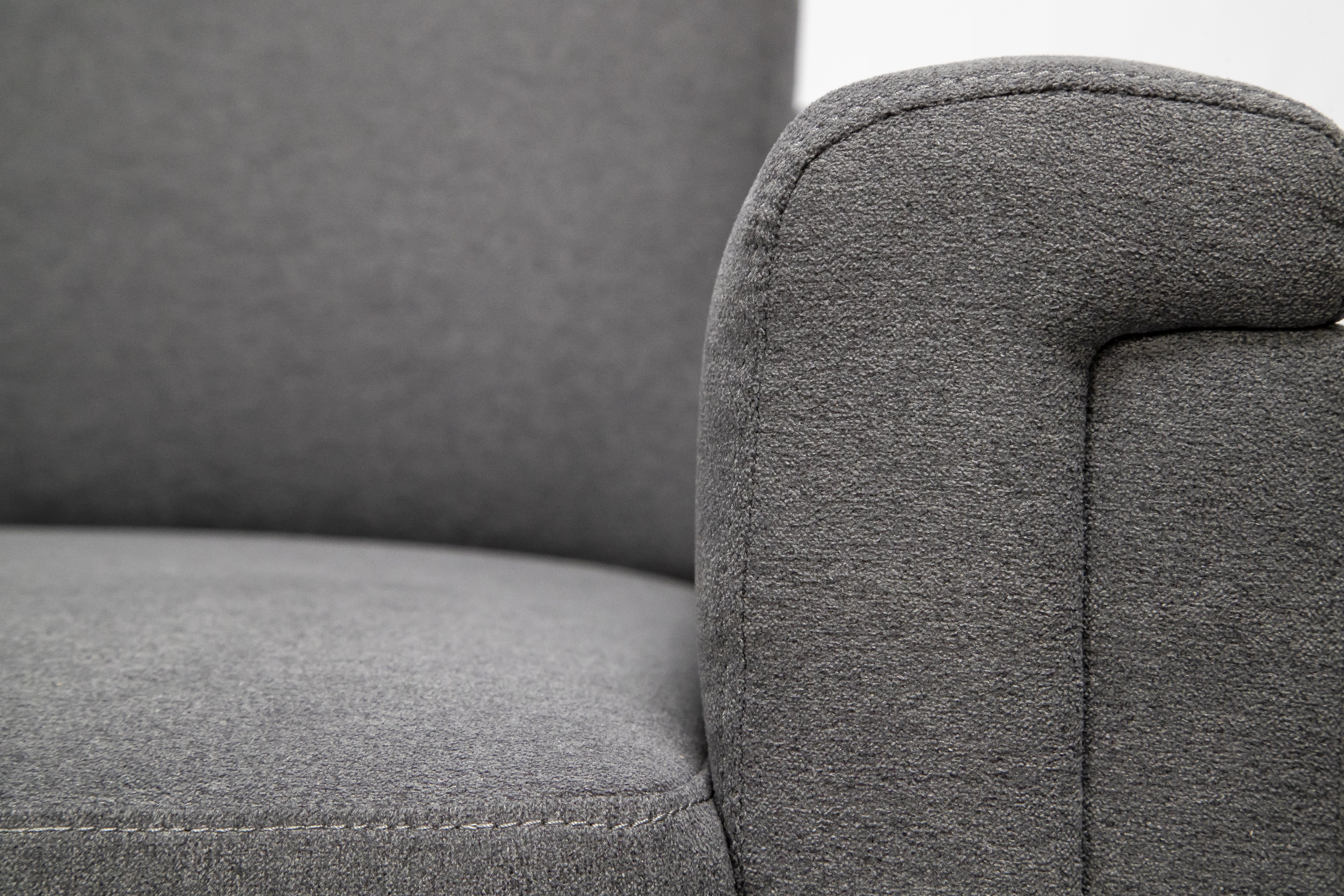 The Delano Single Seater Grey